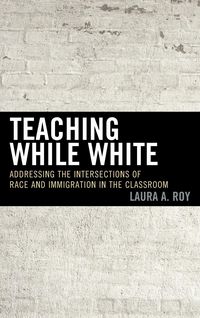 Produktbild: Teaching While White