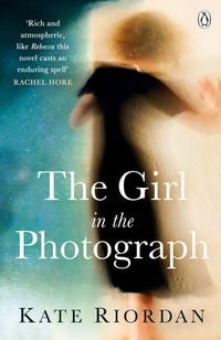 Produktbild: The Girl in the Photograph