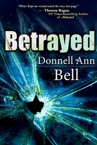 Produktbild: Betrayed