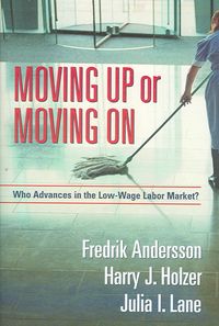 Produktbild: Moving Up Or Moving On