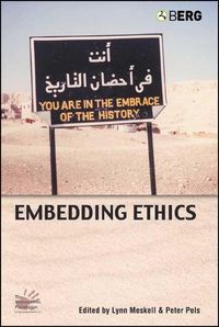 Produktbild: Embedding Ethics