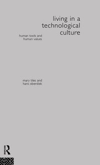 Produktbild: Living in a Technological Culture
