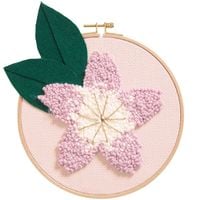 Bild vom Artikel Punch Needle Packung Kirschblüte Blatt grün, Bild Ø 21,5 cm vom Autor 