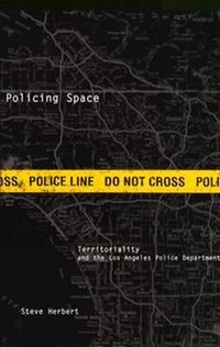 Produktbild: Herbert, S: Policing Space