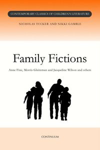 Produktbild: Family Fictions