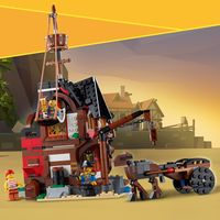 LEGO Creator 31109 3-in-1 Piratenschiff Set, Taverne und Totenkopfinsel
