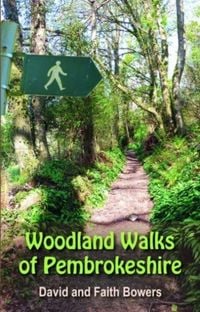 Produktbild: Woodland Walks in Pembrokeshire