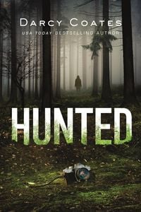 Bild vom Artikel Hunted vom Autor Darcy Coates