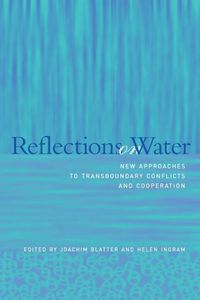 Produktbild: Reflections on Water