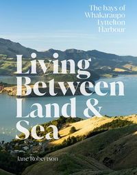 Produktbild: Living Between Land and Sea