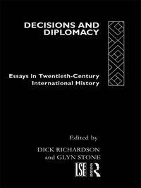 Produktbild: Decisions and Diplomacy