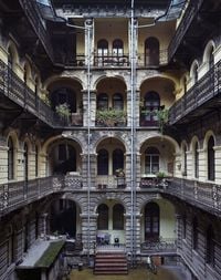 Produktbild: Budapest Courtyards