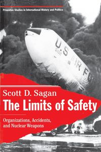 Produktbild: The Limits of Safety