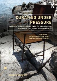 Produktbild: Curating Under Pressure