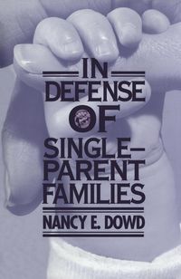 Produktbild: In Defense of Single-Parent Families