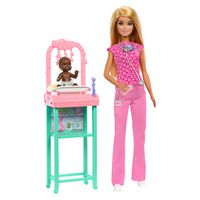 Produktbild: Barbie Kinderärztin-Puppe mit blonder Modepuppe, 1 Baby-Patientenpuppe, Möbel und Zubehör