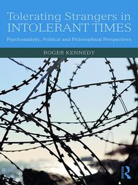 Produktbild: Tolerating Strangers in Intolerant Times
