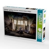 Produktbild: CALVENDO Puzzle "Dachboden" - gesehen in einem alten, verlassenen Chateau in Belgien | 2000 Teile Lege-Gr&ouml;&szlig;e 90x67cm Foto-Puzzle f&uuml;r gl&uuml;ckliche Stunden