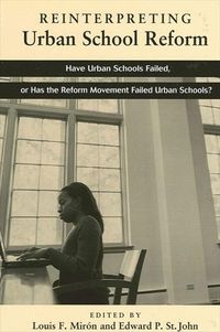 Produktbild: Reinterpreting Urban School Reform