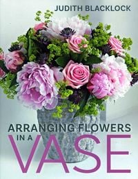 Produktbild: Arranging Flowers in a Vase