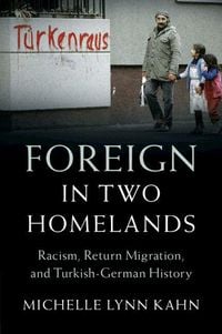 Produktbild: Foreign in Two Homelands
