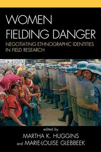 Produktbild: Women Fielding Danger