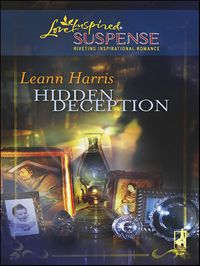 Produktbild: Hidden Deception