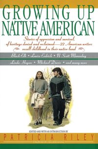 Produktbild: Growing Up Native Americ