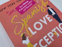 Spanish Love Deception – Manchmal führt die halbe Wahrheit zur ganz großen Liebe
