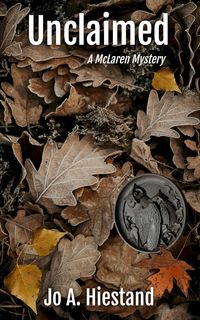 Produktbild: Unclaimed (The McLaren Mysteries, #4)