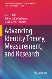 Produktbild: Advancing Identity Theory, Measurement, and Research