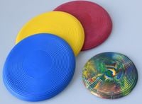 Produktbild: CORVUS A750366 - Flexible Wurfscheibe, farbig sortiert, 18 cm, Frisbee-Scheibe, Kunststoff, Farbauswahl nicht m&ouml;glich!