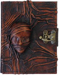 Bild vom Artikel Corvus A170301 - Notizbuch mit Ledereinband und Metallverschluss, Motiv Gesicht, Blankopapier, Maße: 12x15cm vom Autor 