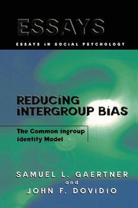 Produktbild: Reducing Intergroup Bias