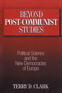 Produktbild: Beyond Post-communist Studies