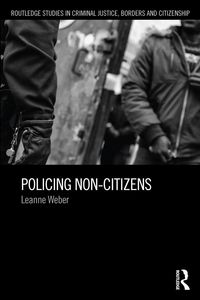 Produktbild: Policing Non-Citizens