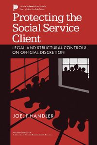 Produktbild: Protecting the Social Service Client