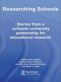 Produktbild: Researching Schools