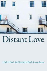 Produktbild: Distant Love
