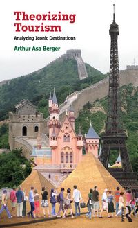 Produktbild: Theorizing Tourism