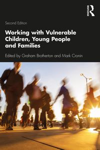 Produktbild: Working with Vulnerable Children, Young People and Families