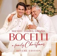 Produktbild: A Family Christmas (Deluxe Edition)