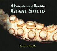 Produktbild: Outside and Inside Giant Squid