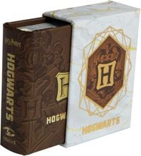 Produktbild: Revenson, J: Harry Potter: Hogwarts School of Witchcraft and