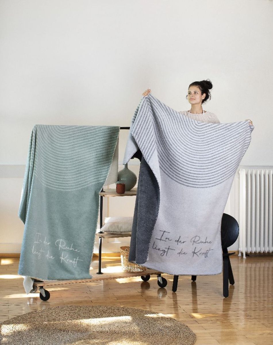 'Fussenegger Wohndecke in der Ruhe liegt die Kraft online bestellen