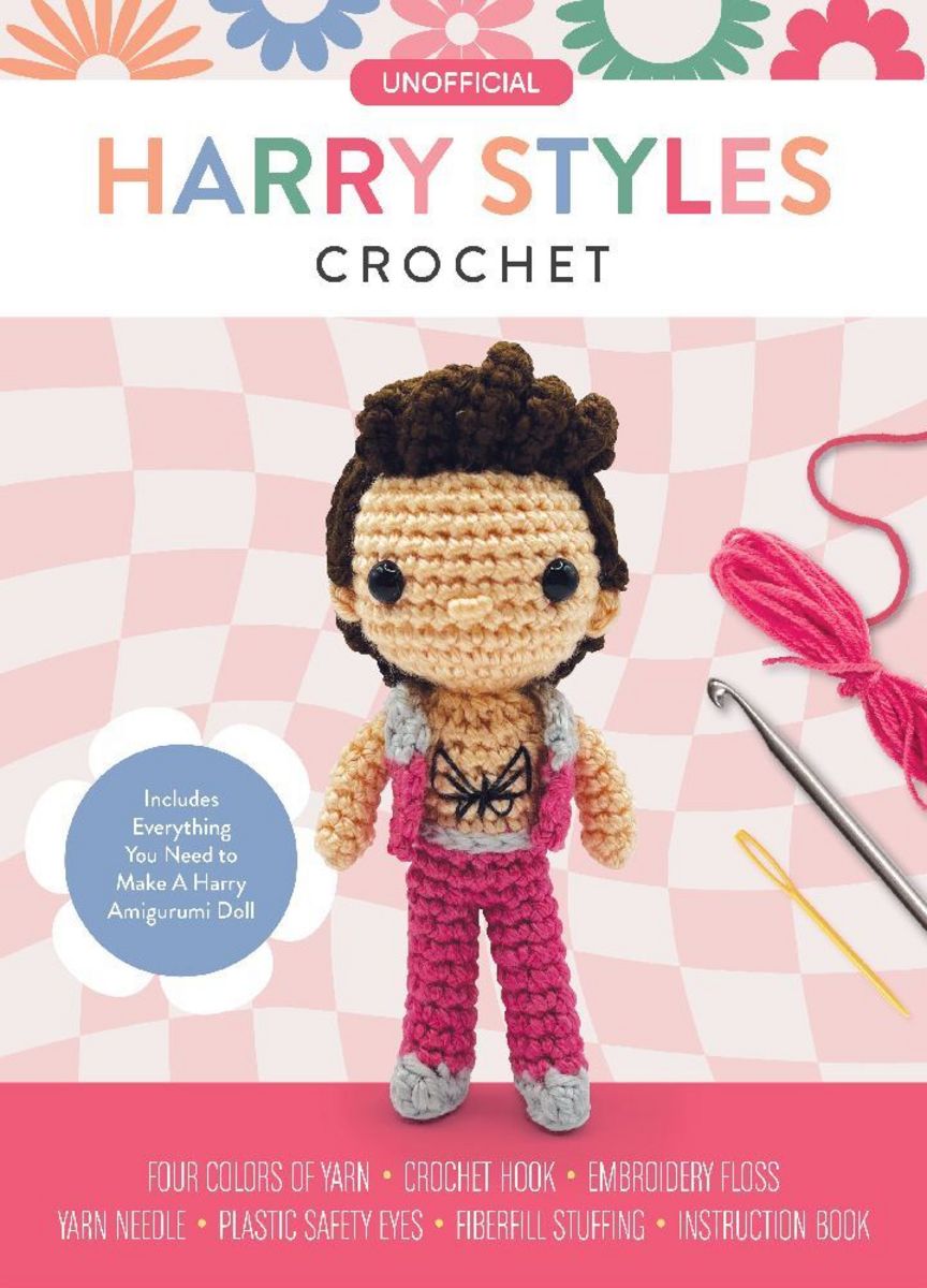 'Unofficial Harry Styles Crochet' von 'Katalin Galusz' 'Kunststoff
